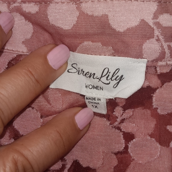 Siren Lily Rose Floral Blouse - Picture 8 of 9